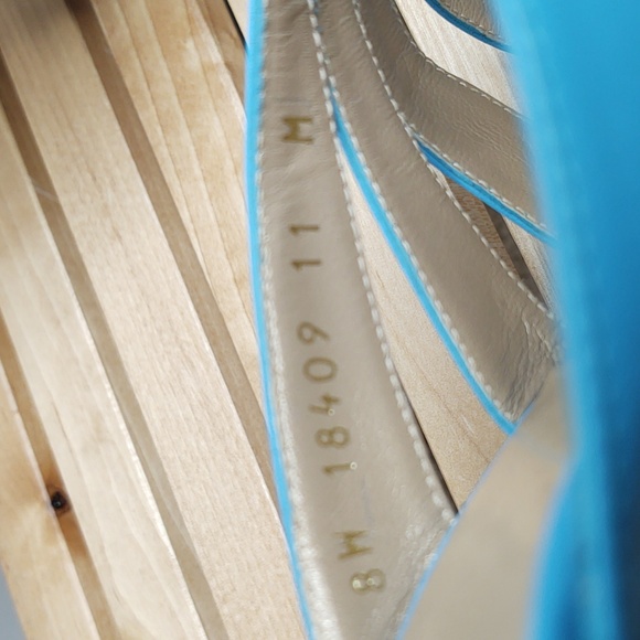 Stuart Weitzman 💙 Turquoise Crostini Danube Kid Leather Sandals, 11M 🆕 - Picture 8 of 12